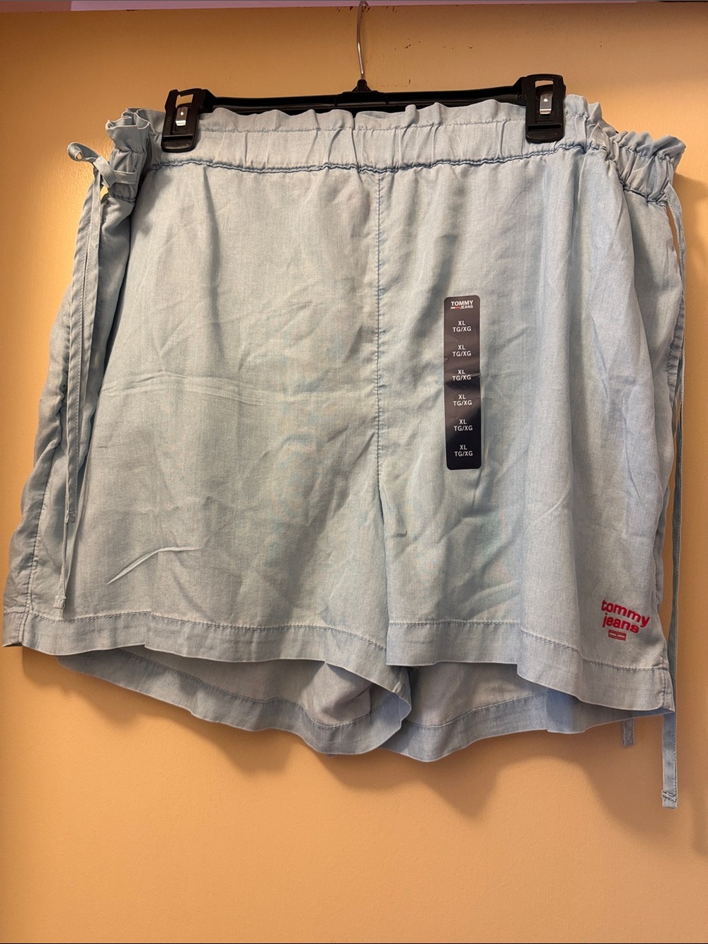 NWT Tommy Jeans Pull-On Paperbag Shorts Light Blue Chambray XL